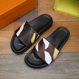 Picture of LV Slippers _SKU485954745081938